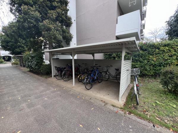 北柏ライフタウン 駐輪場