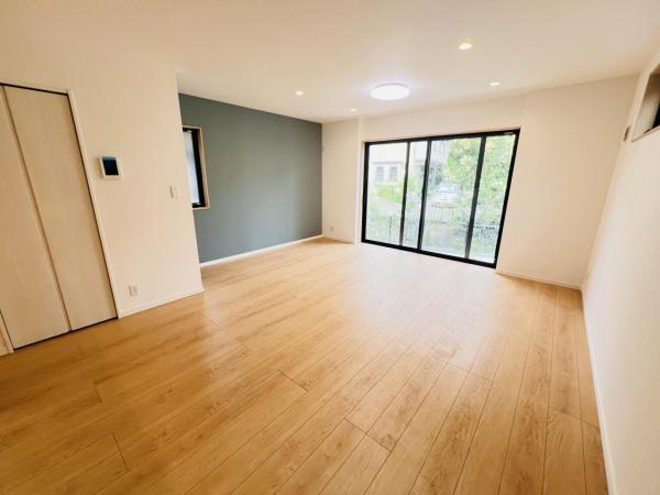 横浜市泉区岡津町3期 リビングダイニング