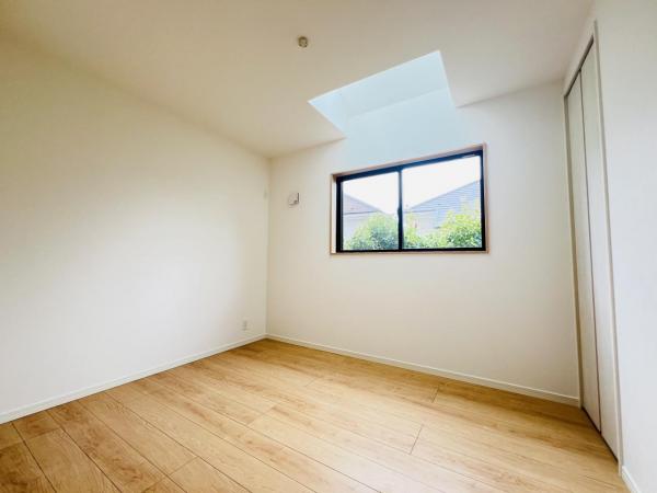 横浜市泉区岡津町3期 洋室