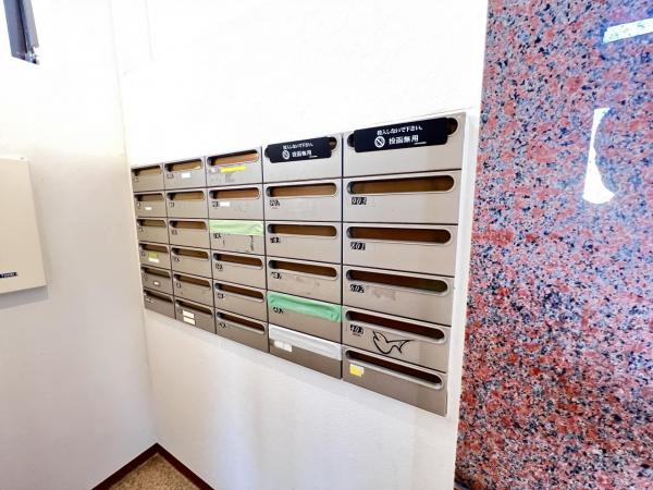グランマーレ本厚木 郵便受け