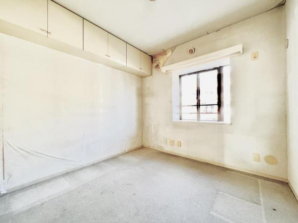 座間入谷ハイツ 寝室