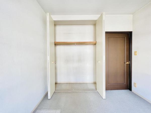 座間入谷ハイツ ウォークインクローゼット