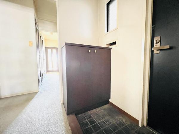 座間入谷ハイツ 玄関