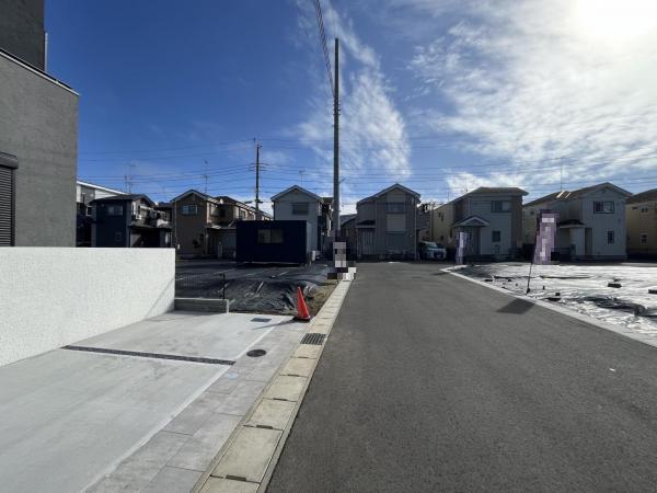 千葉市若葉区若松 前面道路含む現地写真