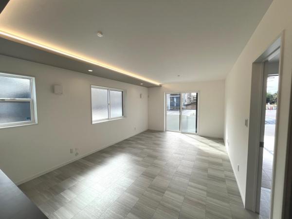 千葉市若葉区若松 リビングダイニング