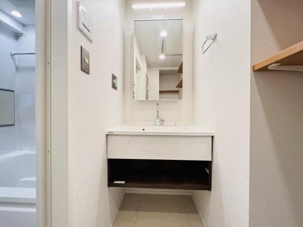 鵜野森団地 洗面化粧台