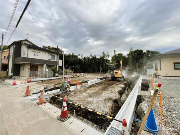 沼津市大岡 建築条件無し住宅用地 前面道路含む現地写真