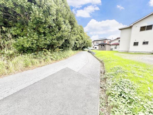 木更津市真舟1丁目 前面道路含む現地写真