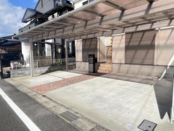 一宮市長島町３丁目 中古戸建 駐車場