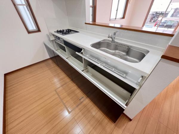 一宮市長島町３丁目 中古戸建 キッチン
