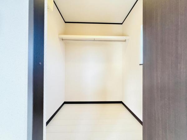 座間市新田宿 中古戸建 ウォークインクローゼット