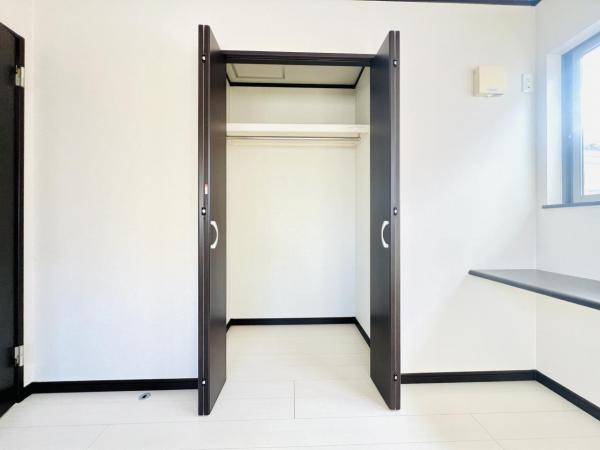 座間市新田宿 中古戸建 収納