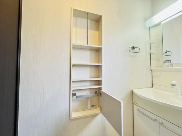 座間市新田宿 中古戸建 収納