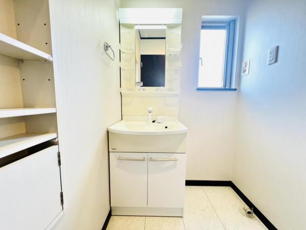 座間市新田宿 中古戸建 洗面化粧台