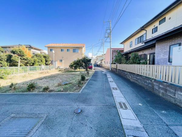 沼津市松長 建築条件無し土地 前面道路含む現地写真