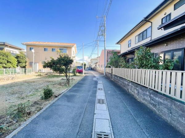 沼津市松長 建築条件無し土地 前面道路含む現地写真