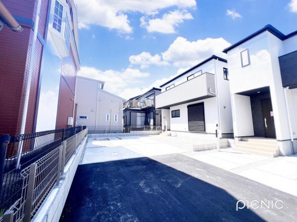 岩倉市曽野町4期 前面道路含む現地写真