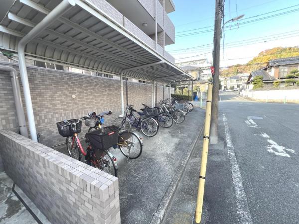 ライオンズマンション京王南大沢 駐輪場