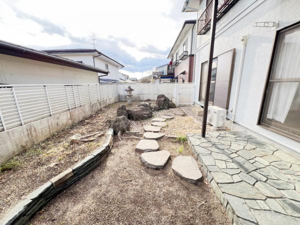 秦野市北矢名 中古一戸建 庭