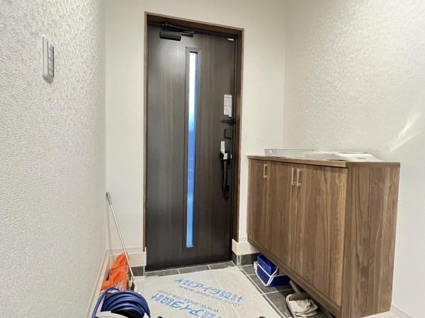 川島町下伊草 玄関