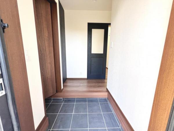 厚木市下川入 戸建 玄関