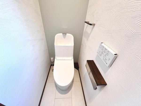 厚木市下川入 戸建 トイレ
