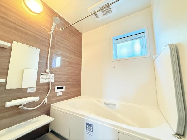 千葉市中央区仁戸名町 新築戸建 浴室