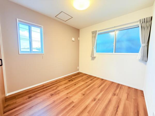 千葉市中央区仁戸名町 新築戸建 洋室