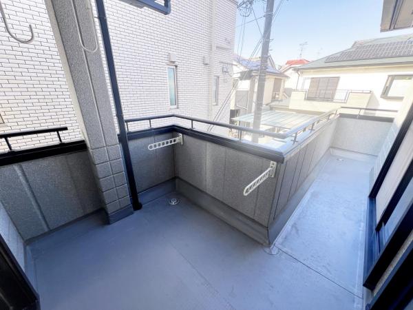 交野市私部４丁目 中古戸建 バルコニー