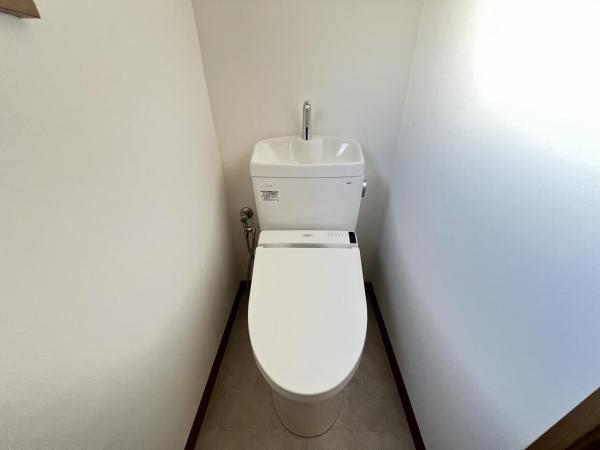 横須賀市湘南鷹取６丁目 中古戸建 トイレ