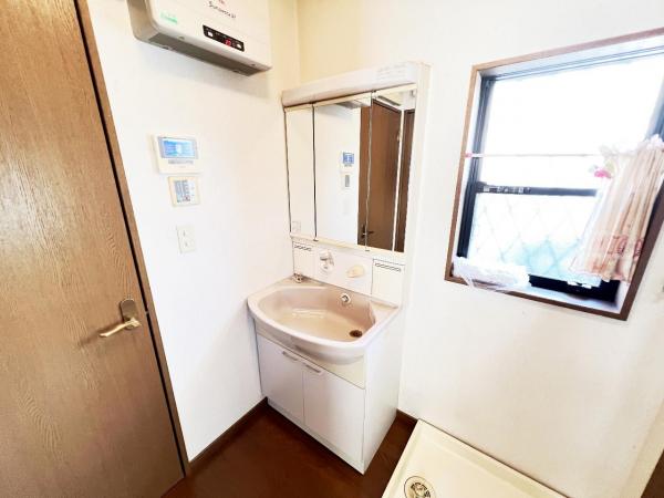足柄上郡大井町金子 中古戸建 洗面化粧台