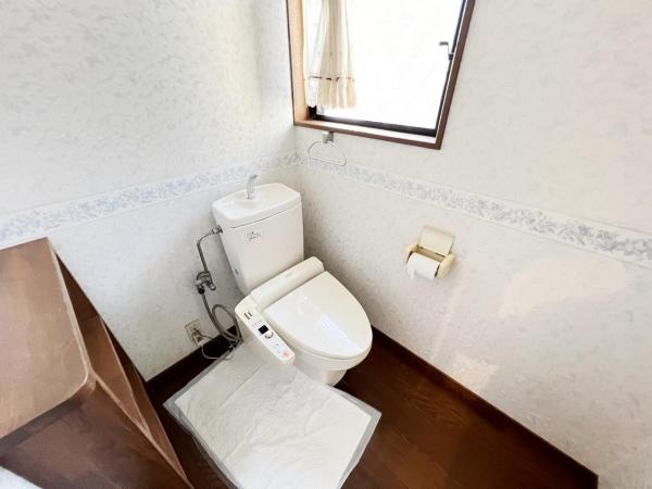 足柄上郡大井町金子 中古戸建 トイレ