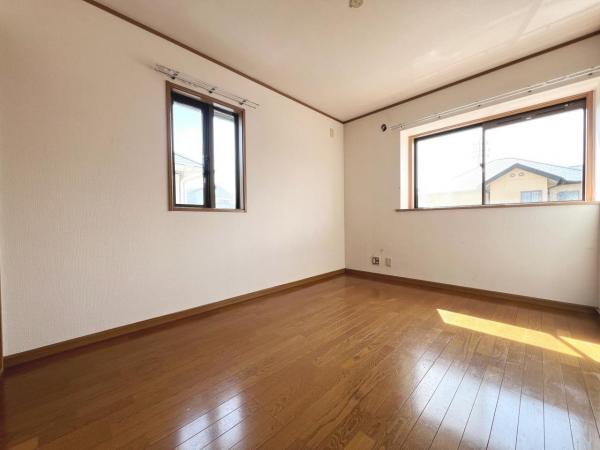 枚方市北山１丁目 中古戸建 洋室