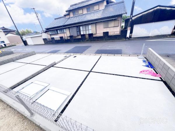 一宮市三ツ井二丁目 駐車場