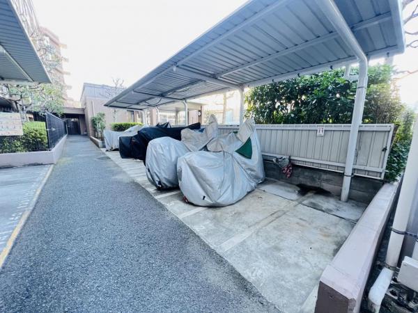 クリオ相模原伍番館 駐輪場