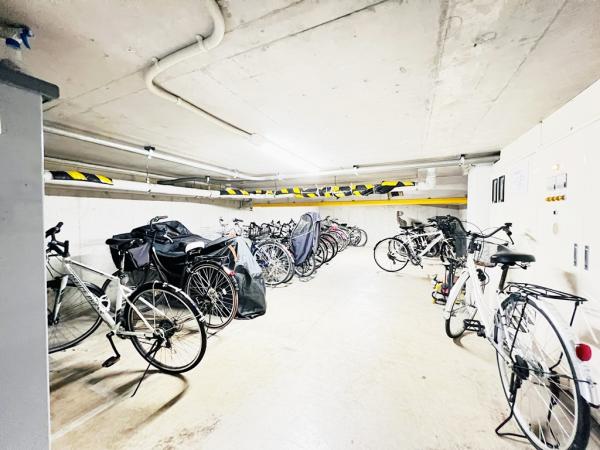 レサージュ相模原壱番館 駐輪場