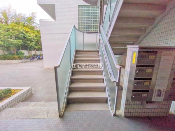 雪ノ下ロイアルハイツ 