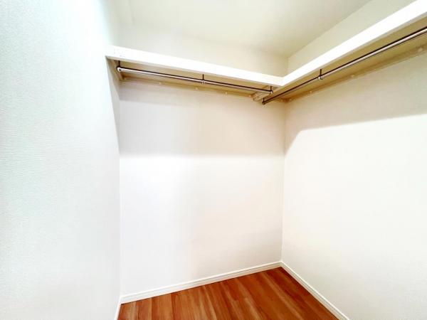 サングレイス小机 ウォークインクローゼット