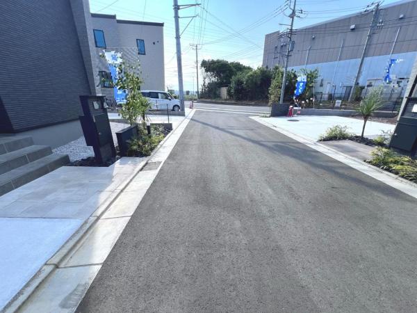 綾瀬市綾瀬I期 前面道路含む現地写真