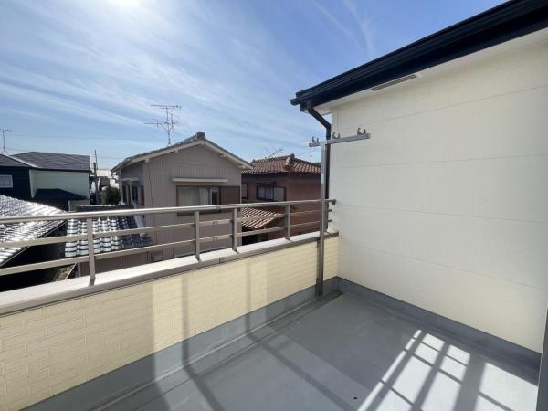 一宮市丹陽町外崎字郷 中古戸建 バルコニー