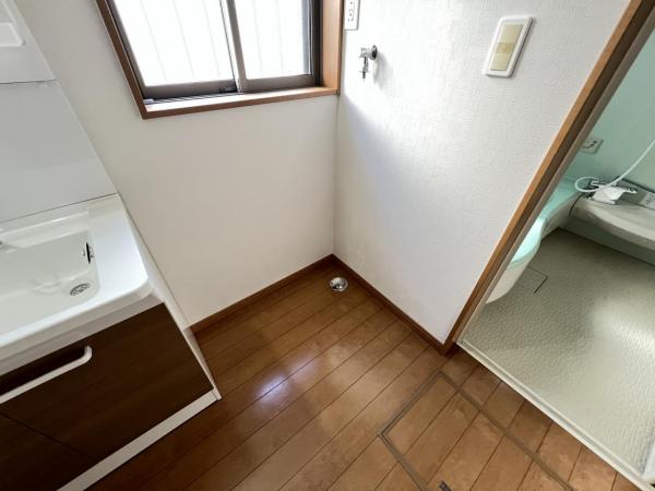 一宮市丹陽町外崎字郷 中古戸建 ランドリースペース