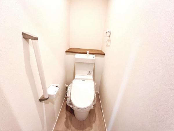 厚木市妻田北２丁目 新築戸建 トイレ