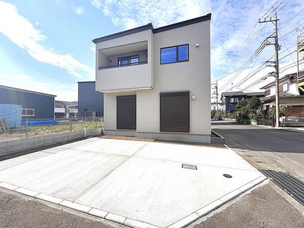 厚木市妻田北２丁目 新築戸建 駐車場