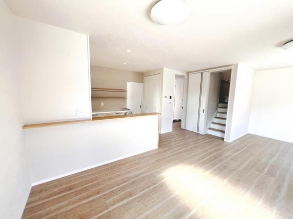 厚木市妻田北２丁目 新築戸建 ダイニング