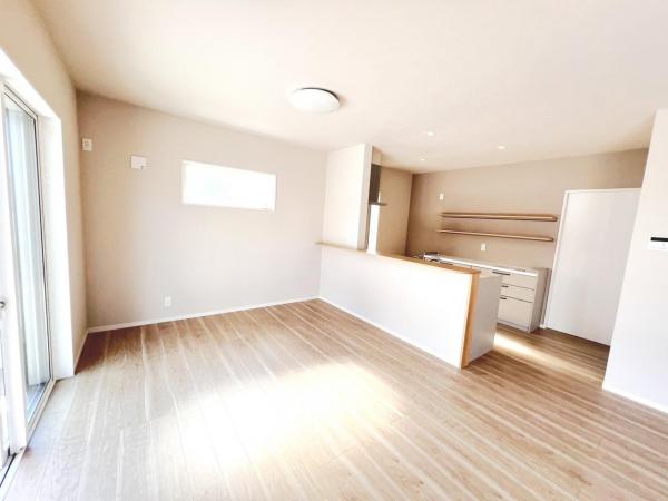 厚木市妻田北２丁目 新築戸建 ダイニングキッチン