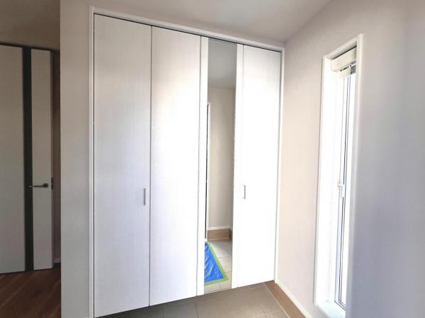 厚木市妻田北２丁目 新築戸建 収納