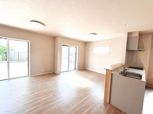 厚木市妻田北２丁目 新築戸建 ダイニングキッチン