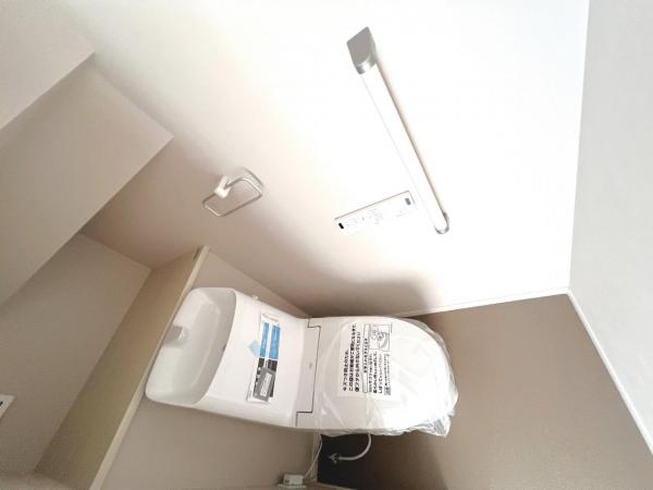 厚木市妻田北２丁目 新築戸建 トイレ