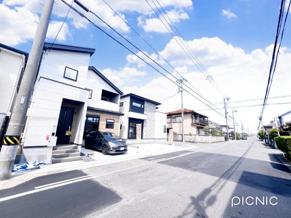北名古屋市六ツ師4期 前面道路含む現地写真
