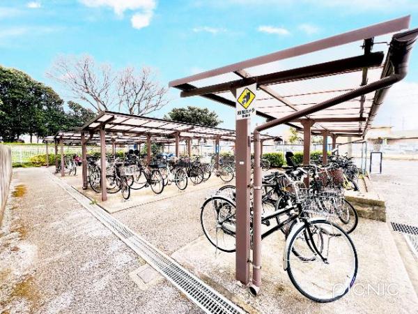 ライネスハイム松戸五香 駐輪場